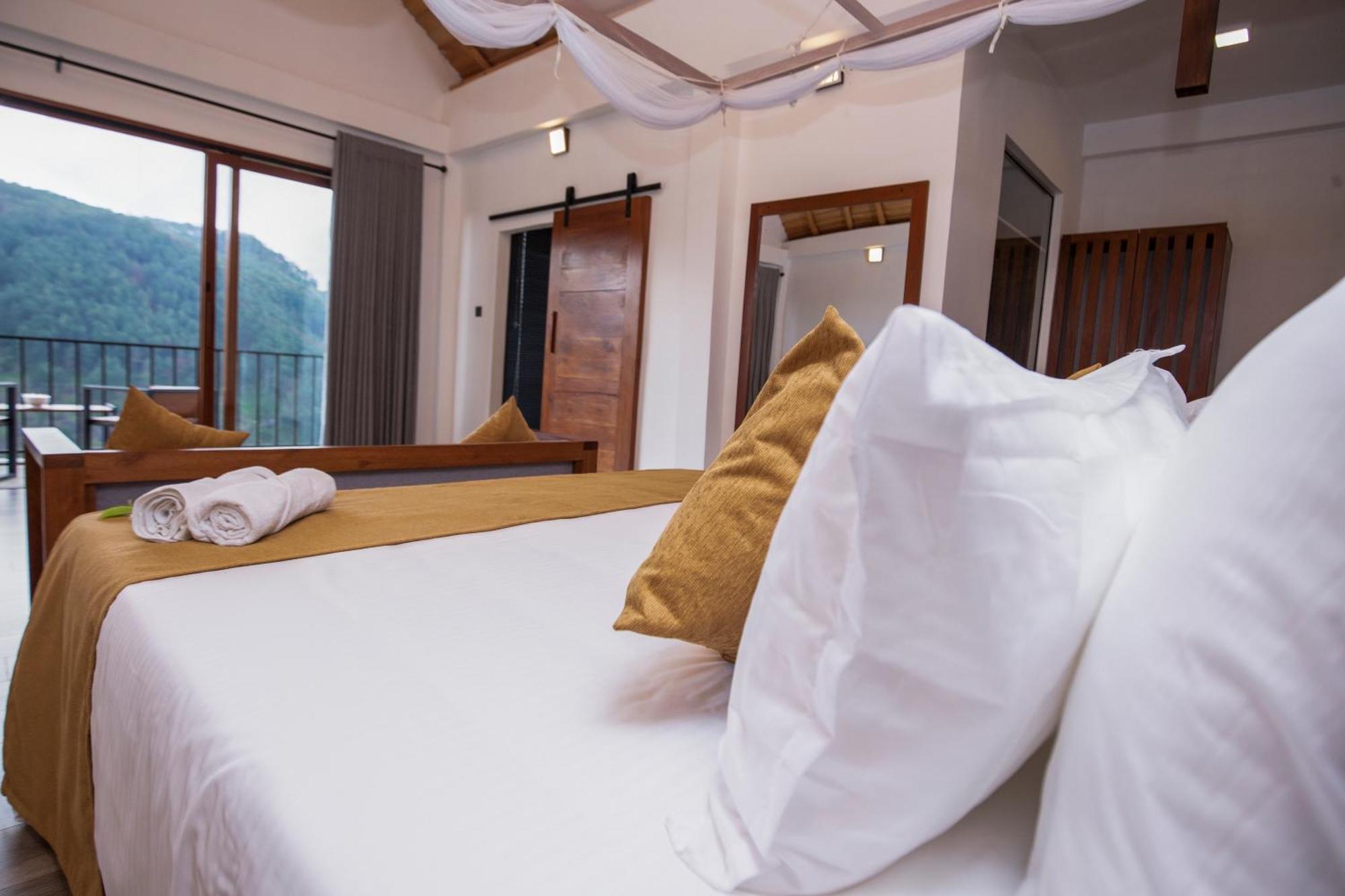 Dowa Elegance Resort เอลลา ภายนอก รูปภาพ