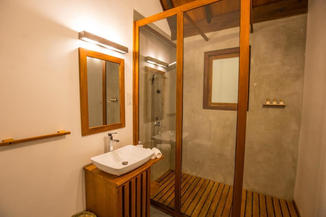 Dowa Elegance Resort เอลลา ภายนอก รูปภาพ